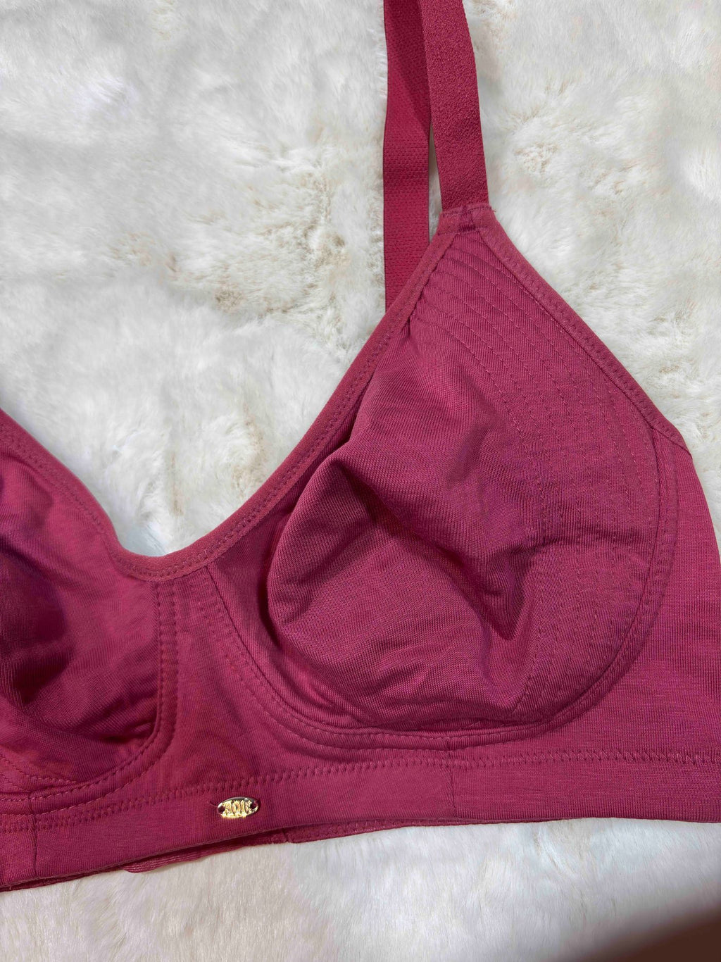 SOIE Minimizer Full Coverage Non Padded Non Wired Solid 32D-40D 09/03/26