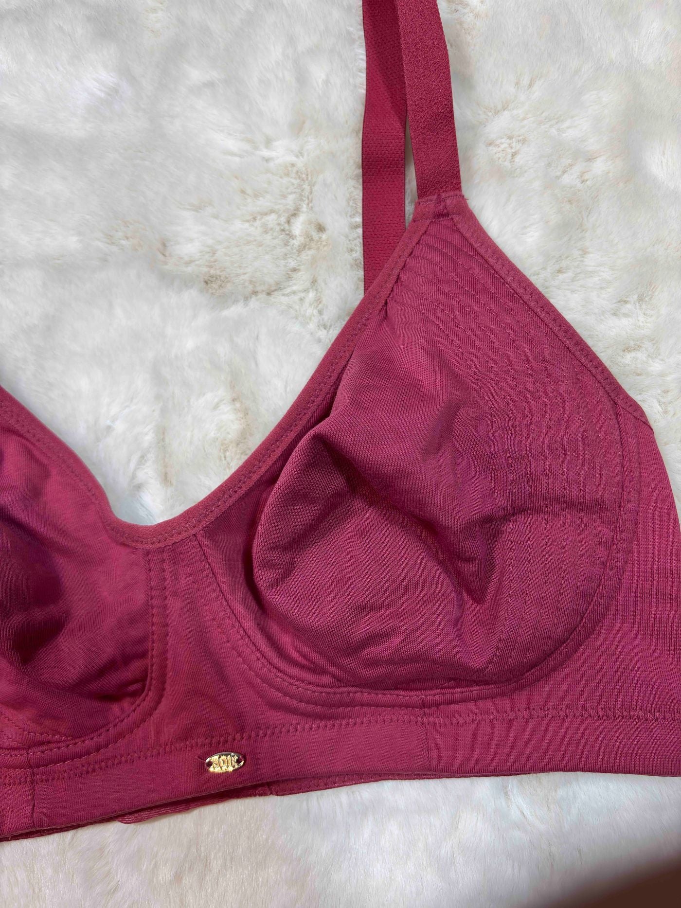 SOIE Minimizer Full Coverage Non Padded Non Wired Solid 32D-40D 09/03/26