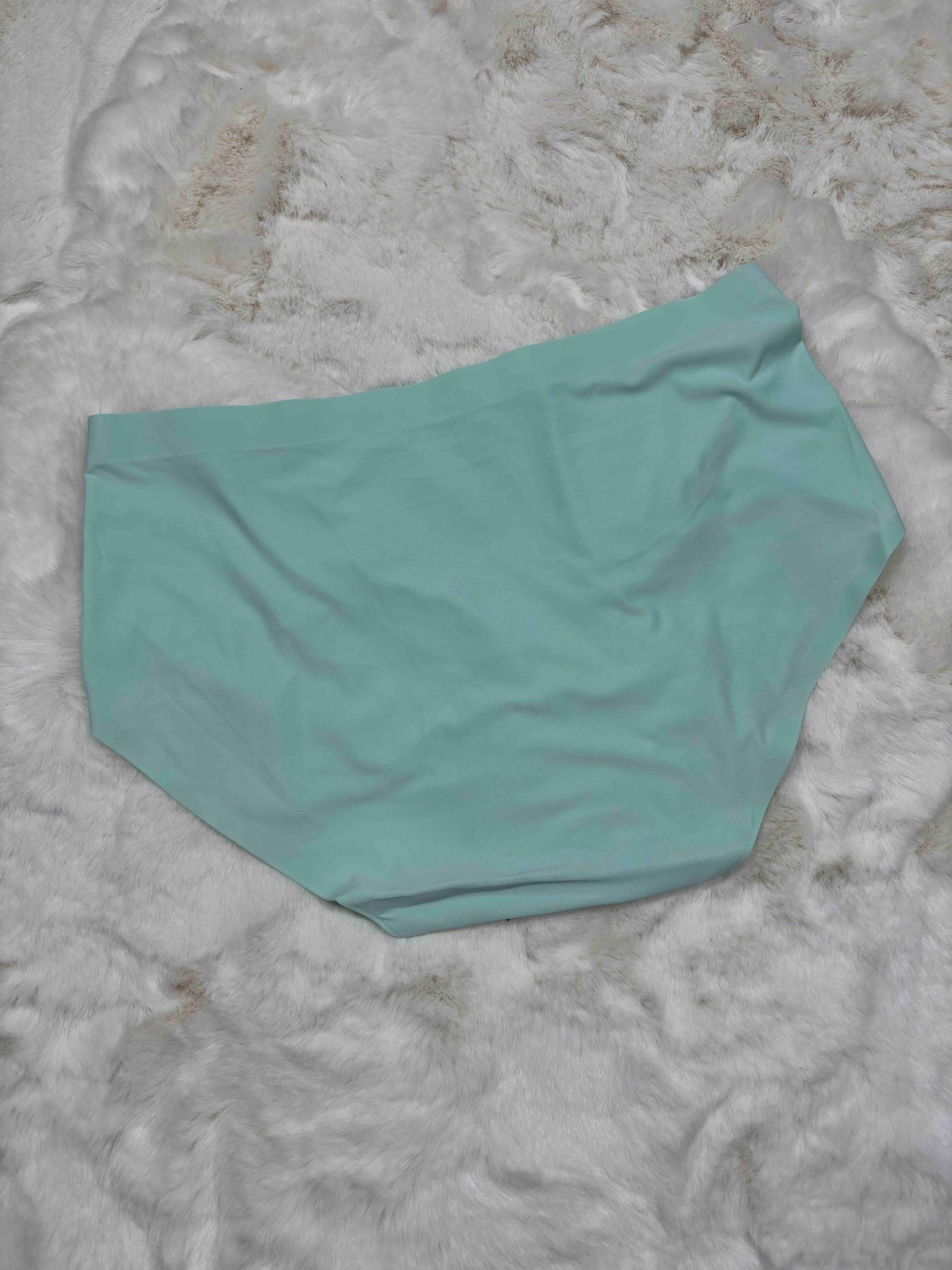 Yelian Seamless Low Coverage Low Rise Solid 04/01/26
