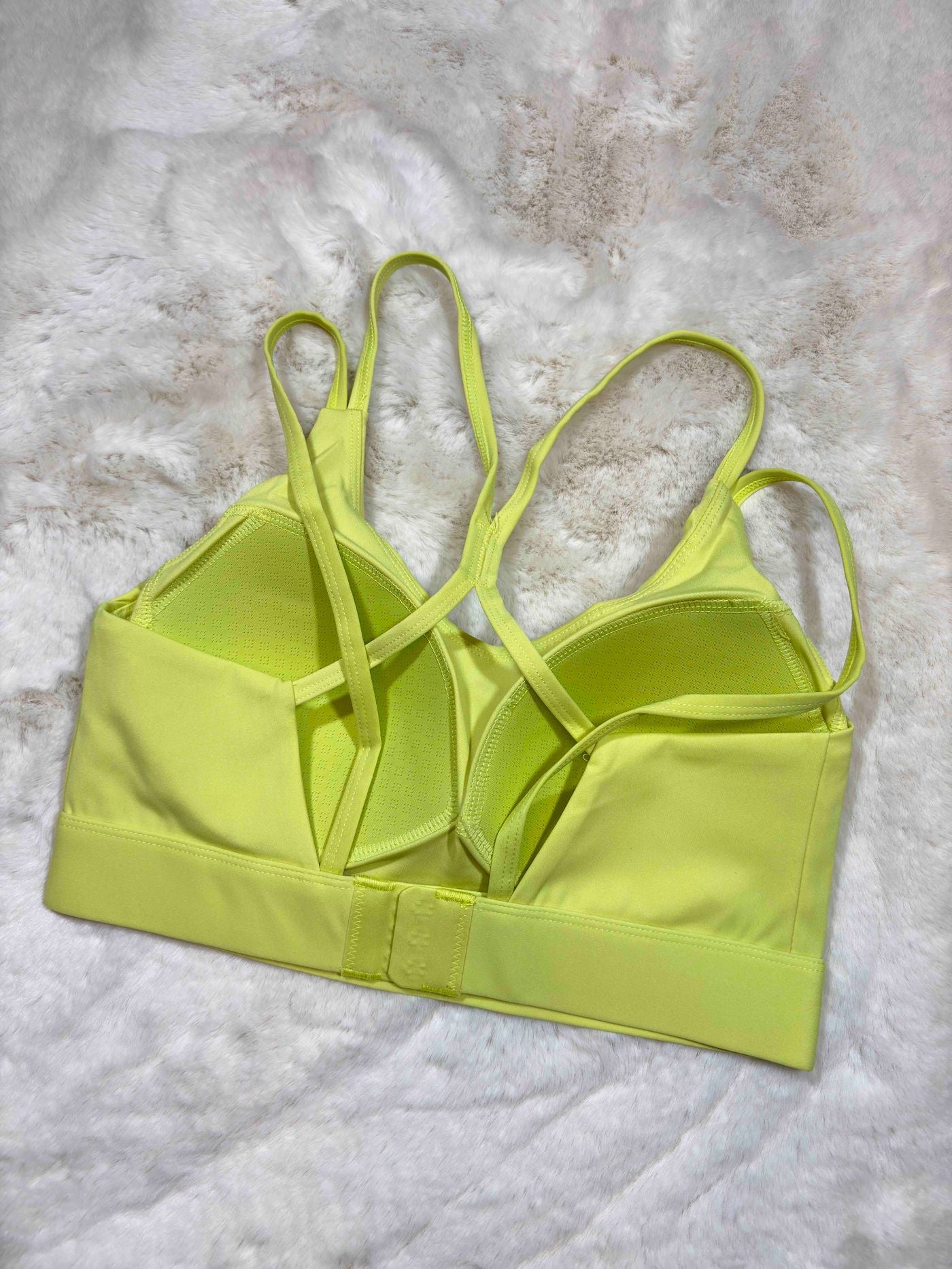 Sports Bra Full Coverage Padded Solid S-2XL 15/04/26