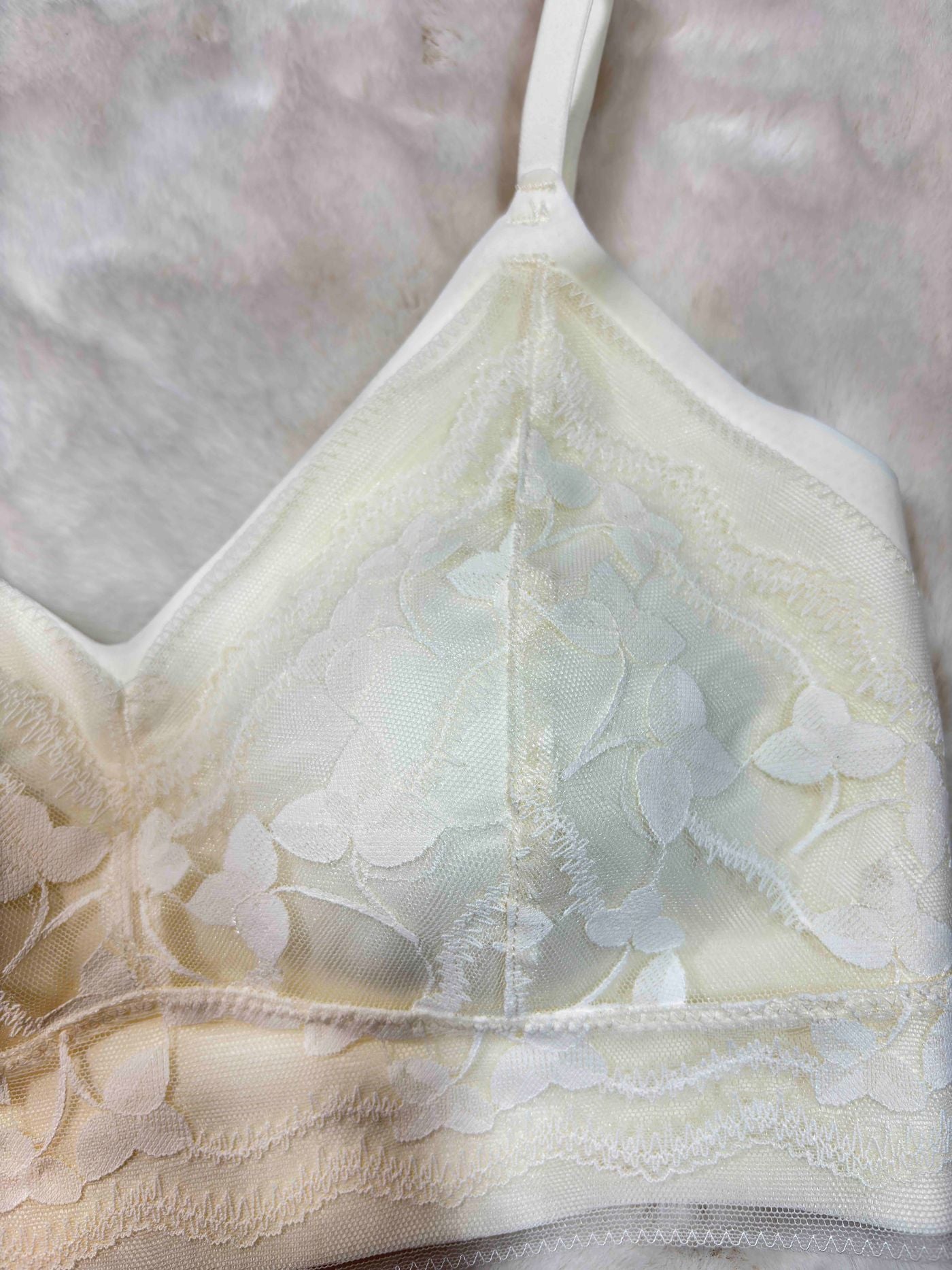 Teenage Bra Full Coverage Padded Non Wired Solid 28/02/26