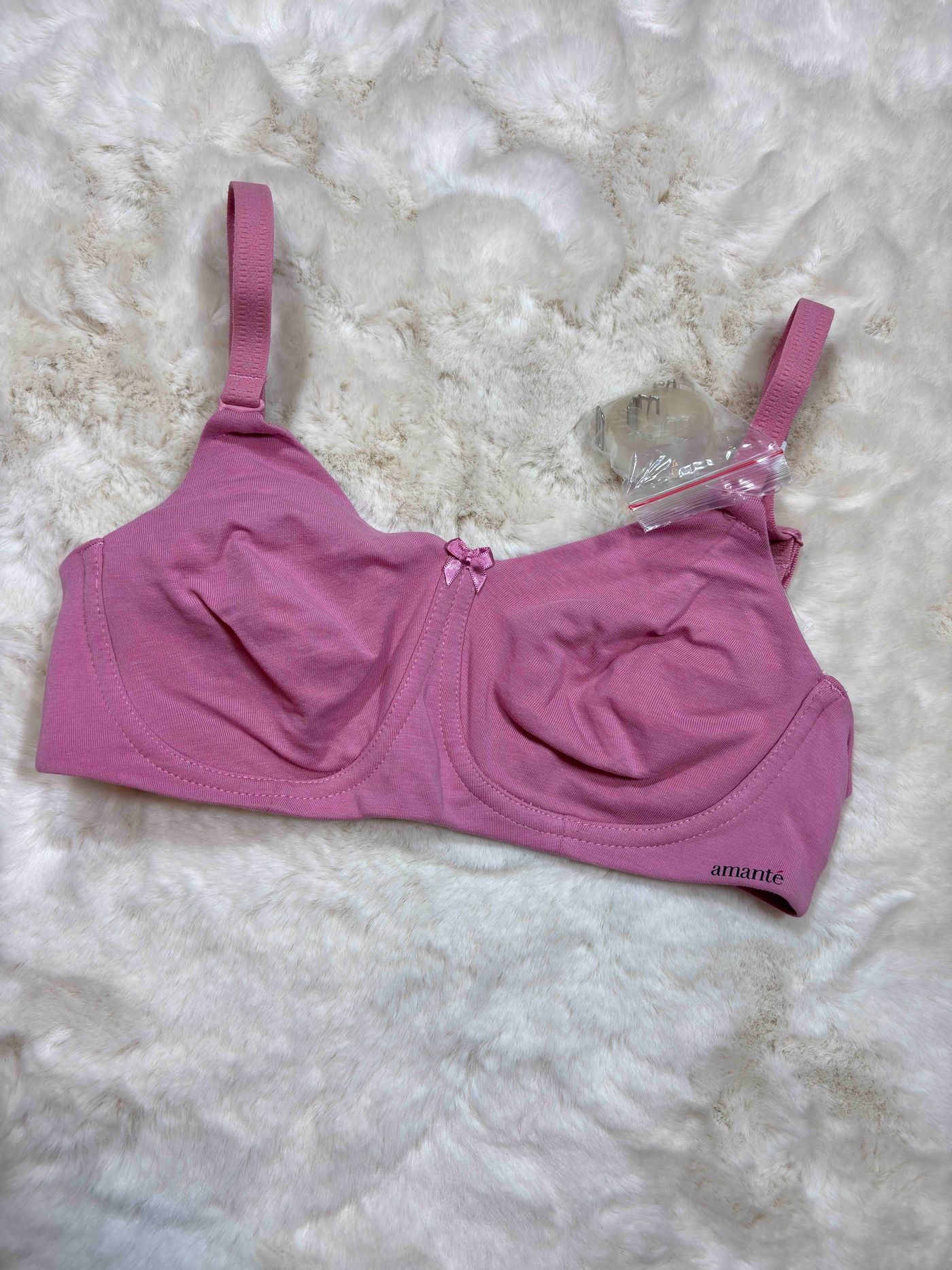 Amante Minimizer Full Coverage Non Padded Non Wired Solid 32C-42C 08/02/26