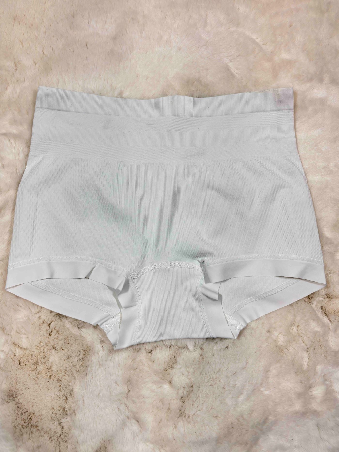 Luo Rong Di Hipster Full Coverage High Waist Solid Freesize 16/10/25