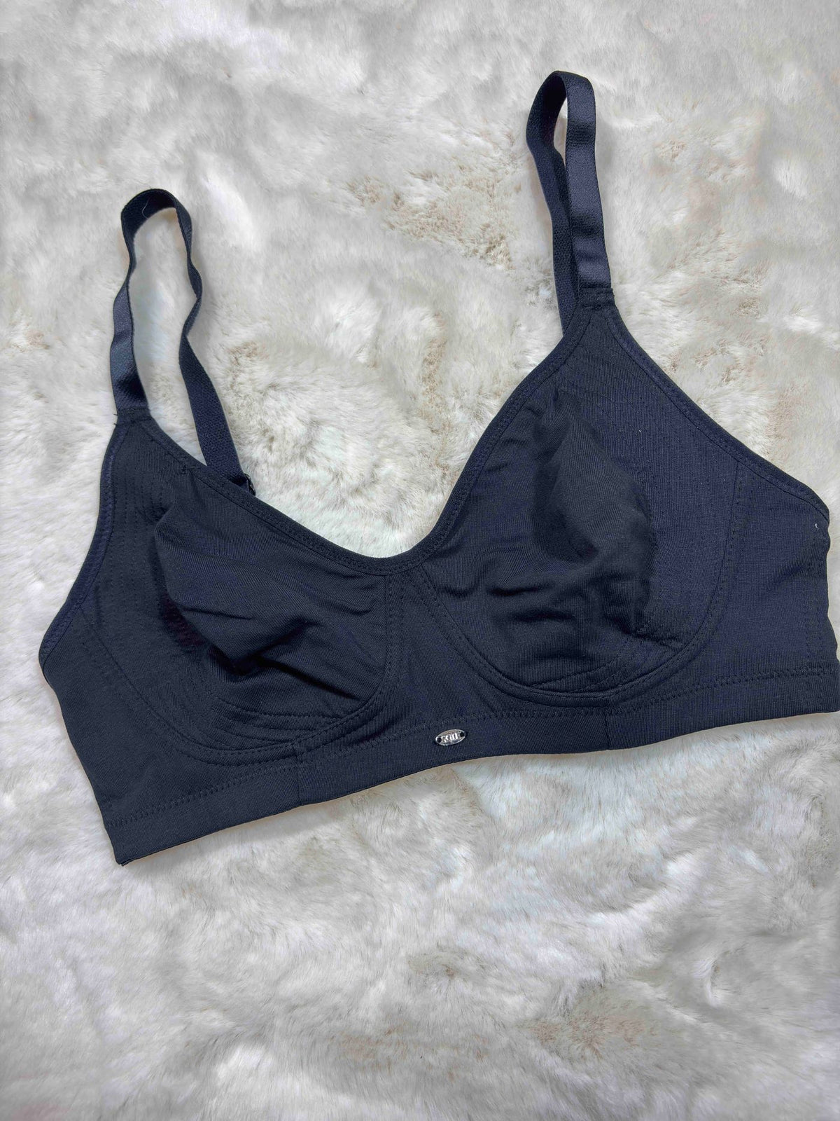 SOIE Minimizer Full Coverage Non Padded Non Wired Solid 32D-40D 09/03/26