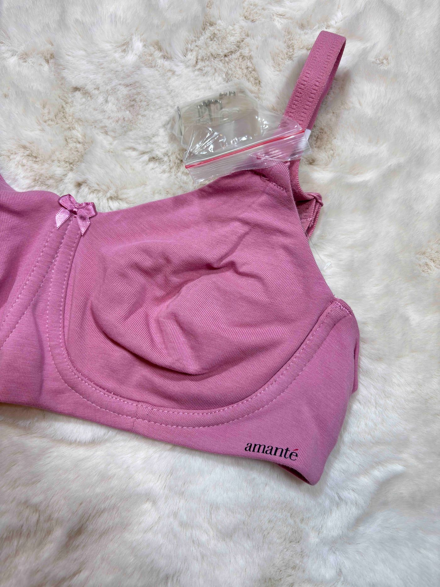 Amante Minimizer Full Coverage Non Padded Non Wired Solid 32C-42C 08/02/26