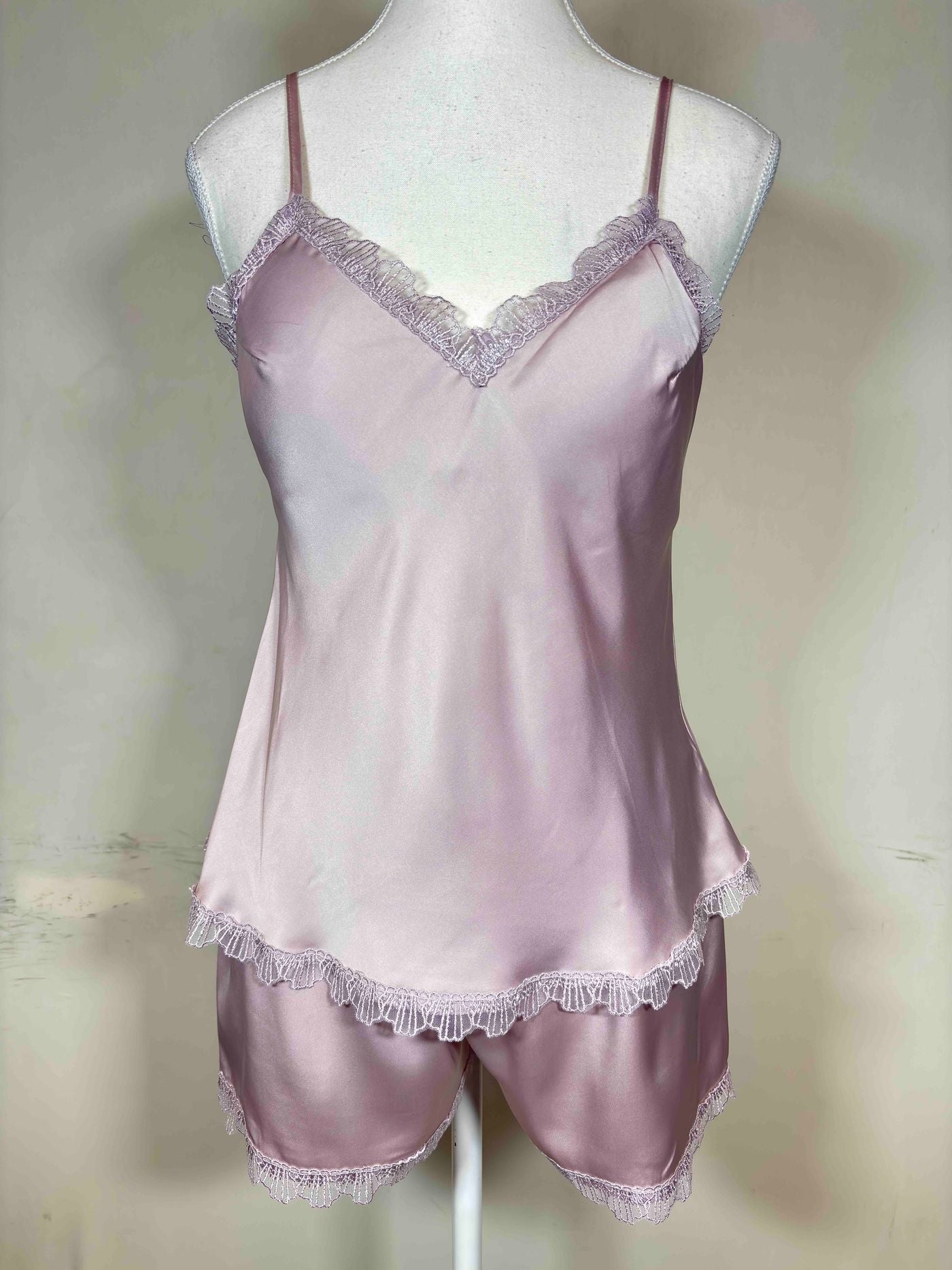 Fu Ni Fang Fancy Lingerie Sleeveless Shorts Non Padded Solid Freesize 022330 23/09/25