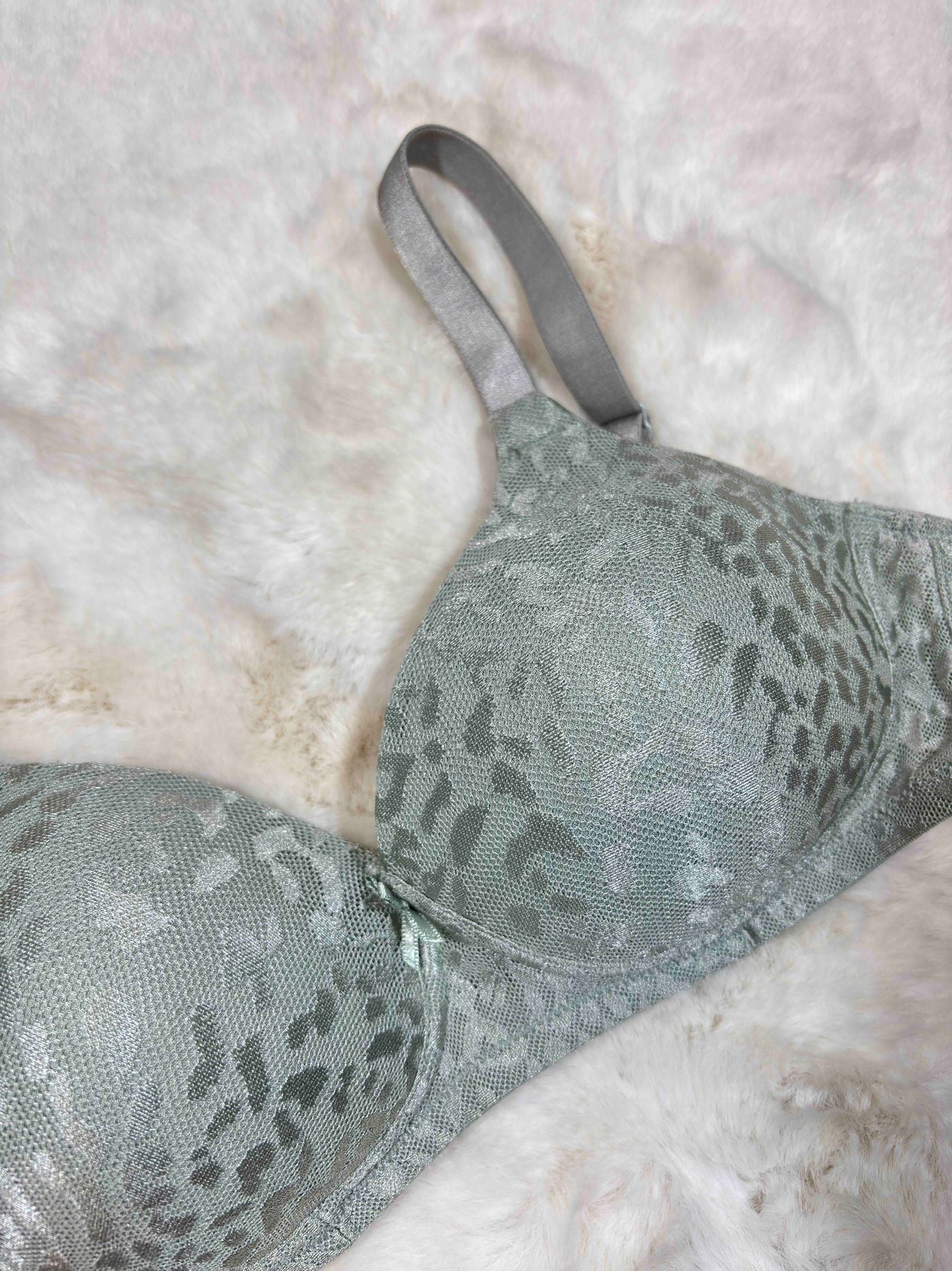 Wacoal Tshirt Bra Full Coverage Padded Non Wired Solid 32B-40B 11/04/26