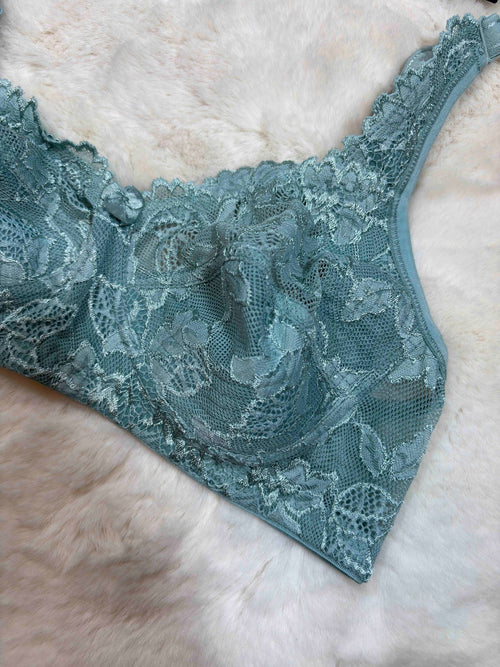Alies Minimizer Full Coverage Non Padded Non Wired Solid S-3XL 08/02/26