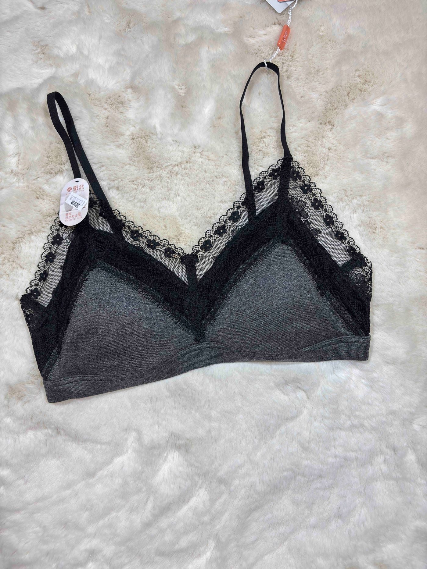 Sports Bra Full Coverage Padded Solid S-2XL 15/04/26