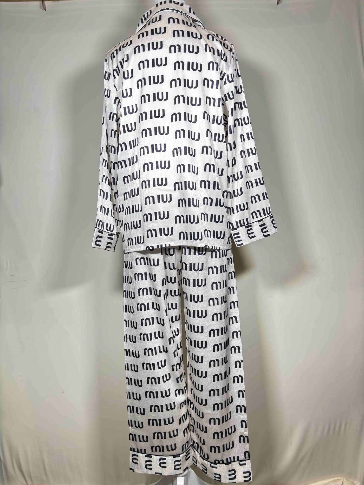 nightsuit-shirt-full-sleeves-full-pyjama-satin-printed-m-l-1750-19-07-25A