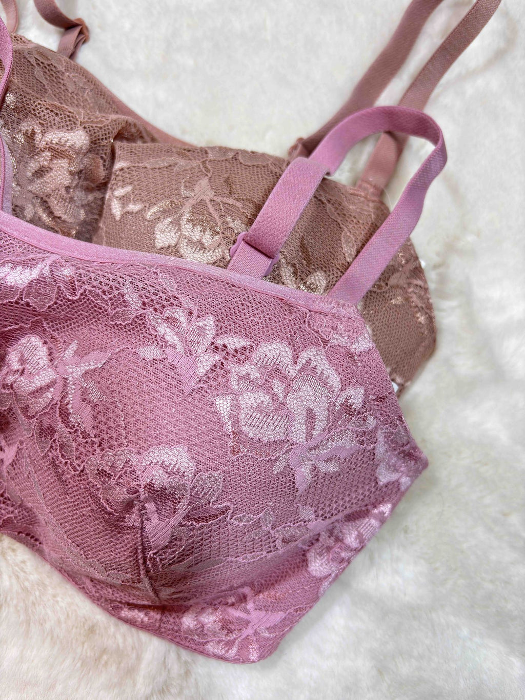Triumph Lacy Bra Full Coverage Padded Wired Solid 32D-42D 23/02/26