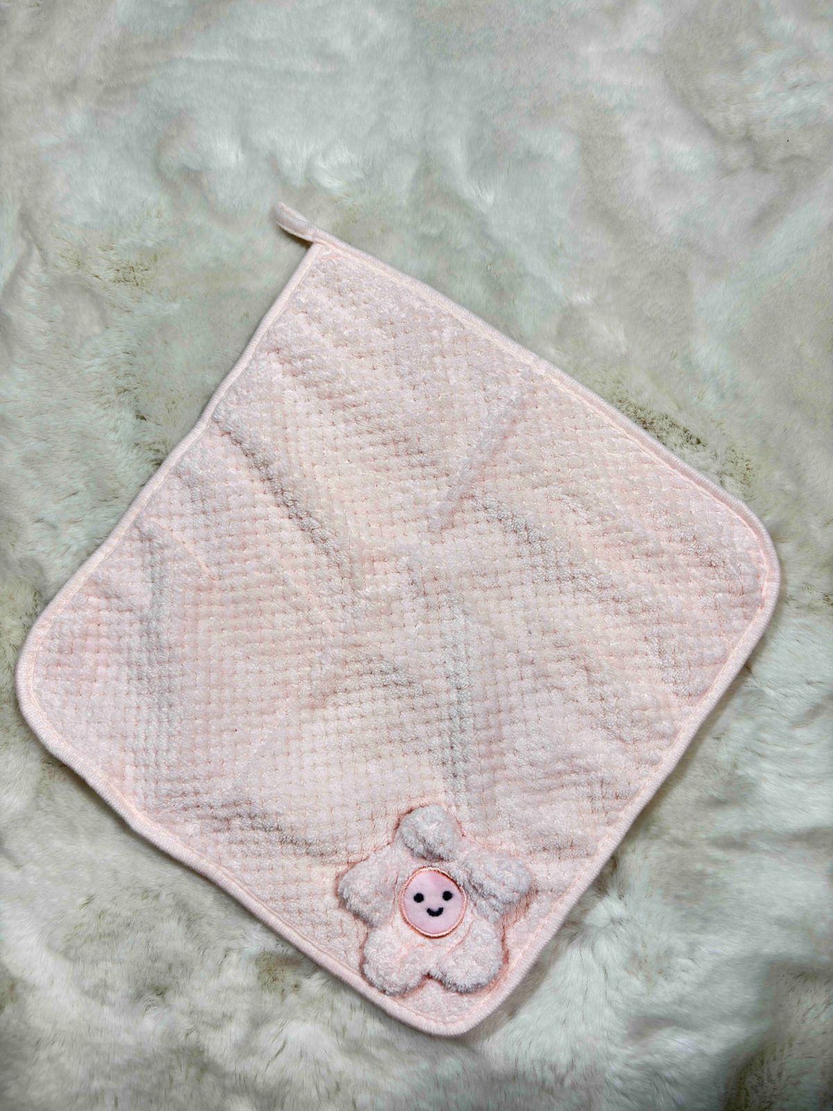 handkerchief-solid-14-02-25