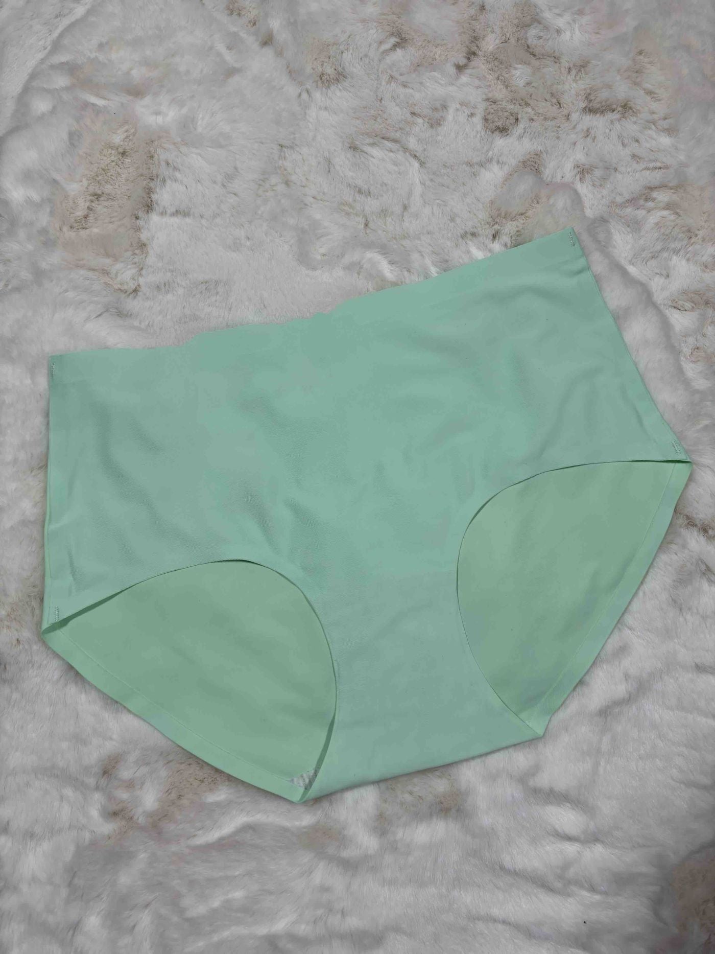 Yelian Seamless Low Coverage Low Rise Solid 04/01/26