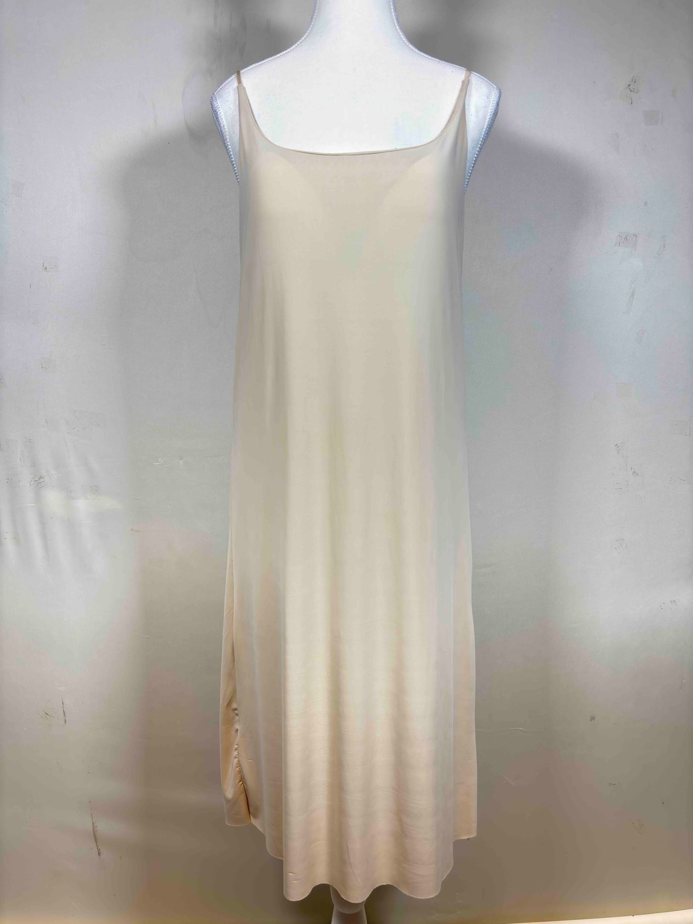 Slip Seamless Solid Freesize 10/08/25