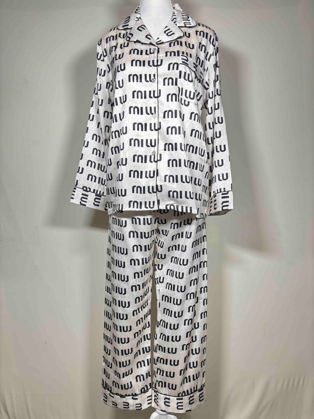 nightsuit-shirt-full-sleeves-full-pyjama-satin-printed-m-l-1750-19-07-25A