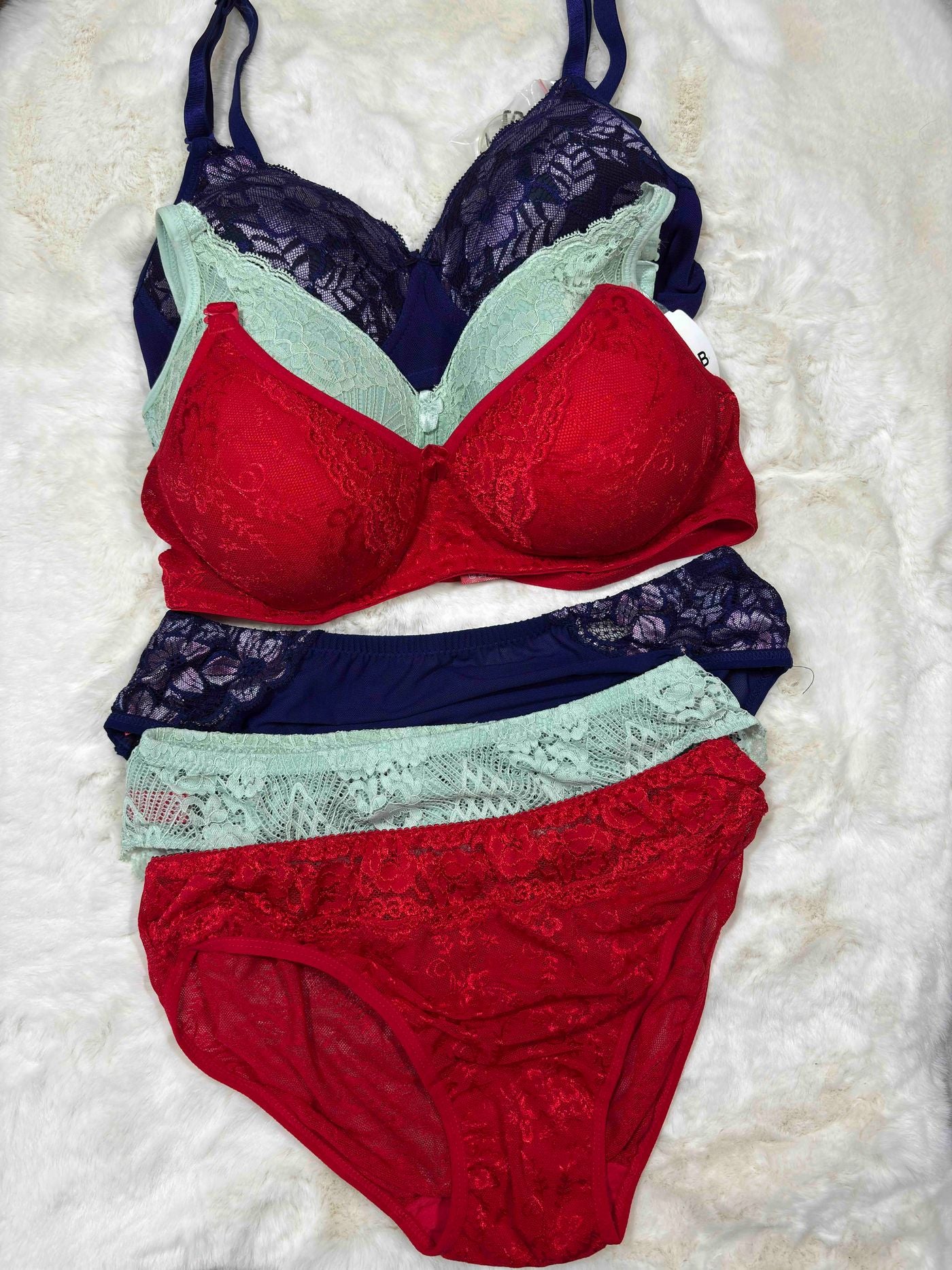 Scan Lingerie Bridal Padded Non Wired Full Coverage Mid Rise Lacy 34-36 09/07/25