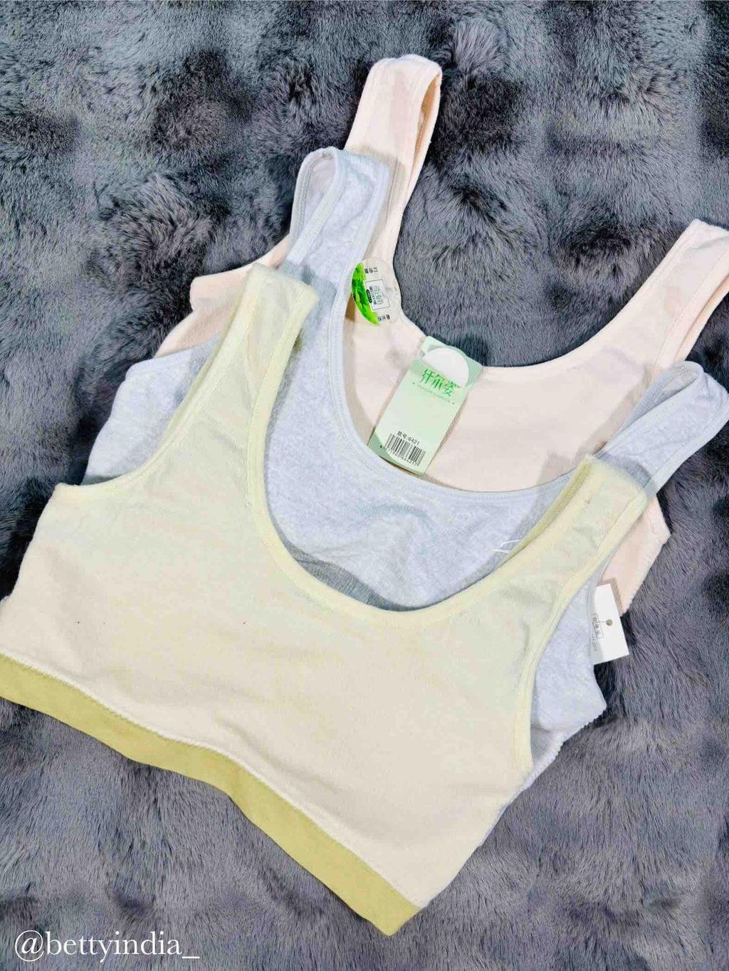Tshirt Bra Padded Non Wired Full Coverage Free Size 24/06/25